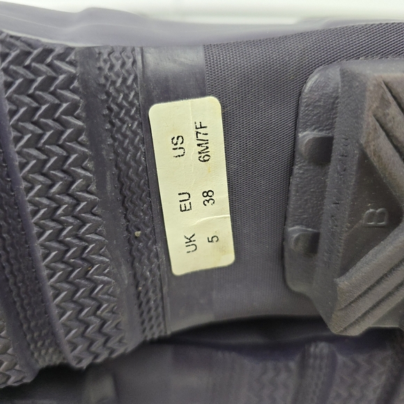 HUNTER Purple Tall Boots with Boot Liner - Picture 10 of 17
